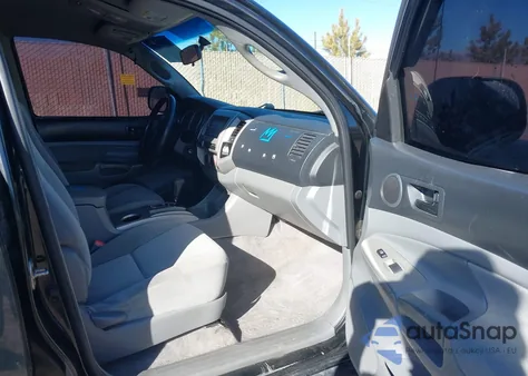 2006 Toyota Tacoma Base V6 z USA, uszkodzony, nr VIN 5TEMU52N76Z255412